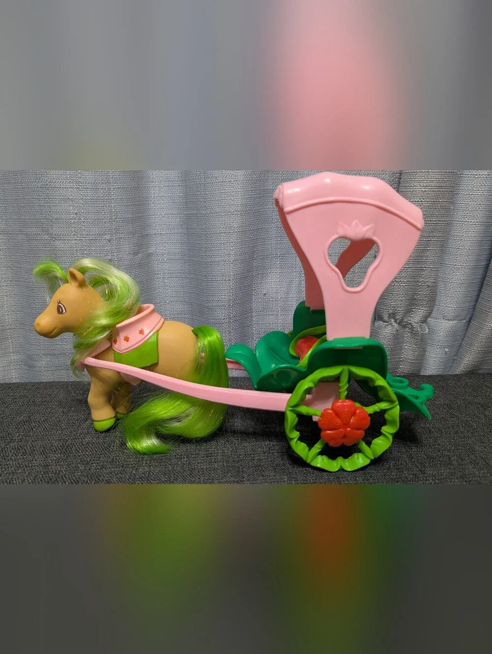 1984 American Greetings Kenner Strawberry Shortcake maple stirrups oats mobile